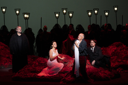 新国立劇場オペラ「シモン・ボッカネグラ」