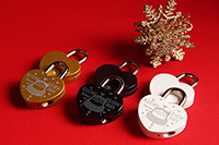 毎年好評のクリスマス限定ハートロック。今年のデザインは雪だるま