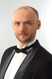 デニス・ビシュニャ デニス・ビシュニャ