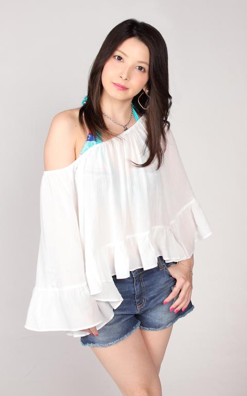 ayumi shibata ayumi shibata