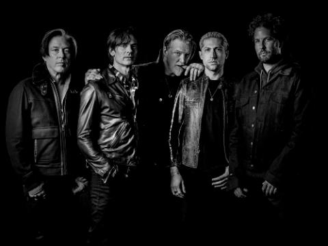 QUEENS OF THE STONE AGE QUEENS OF THE STONE AGE