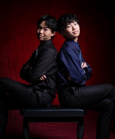 兄ーズ(双子ピアノユニット) 山下順一朗 / 山下宗一郎 兄ーズ(双子ピアノユニット) 山下順一朗 / 山下宗一郎