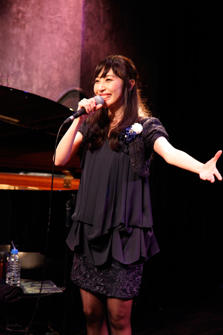 安本美緒