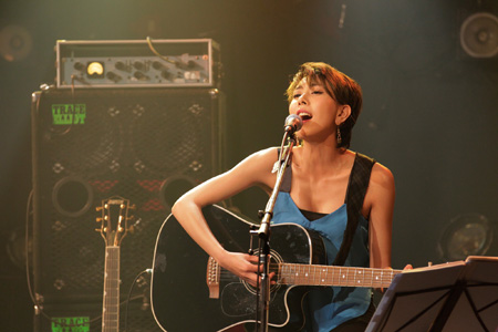 LOVE Photo by Makoto Hirose