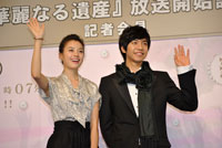 ハン・ヒョジュとイ・スンギ　撮影：樋口美和