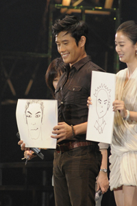 イ・ビョンホン、キム・テヒ　撮影：杉山正直
