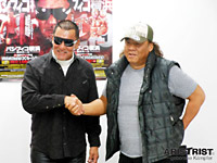 蝶野正洋(左)と長州力(右)