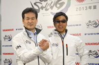 左から、辛坊治郎、岩本光弘