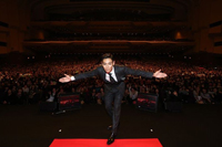 主演映画の公開記念のイベントを行ったT.O.P(from BIGBANG)