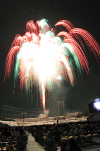 神宮外苑花火大会
