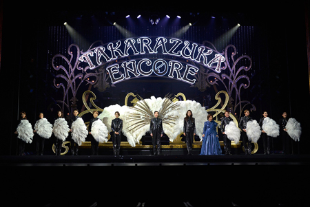 舞台/ミュージカル Goodby  White NY公演、開幕大成功! 宝塚OG版『シカゴ』 | チケットぴあ[演劇