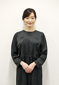 里アンナ