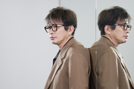 鈴井貴之がOOPARTS最新作で「技術躍進の裏で暗躍し翻弄される人々の姿