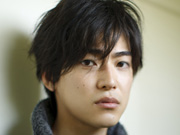 大東駿介