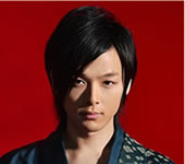 中村倫也
