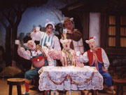 ミュージカル「マッチ売りの少女」「3びきのこぶた」