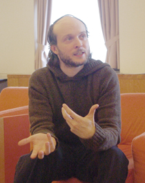 「テ　ヅカ　TeZukA」　シディ・ラルビ・シェルカウイ