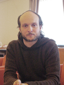 「テ　ヅカ　TeZukA」　シディ・ラルビ・シェルカウイ