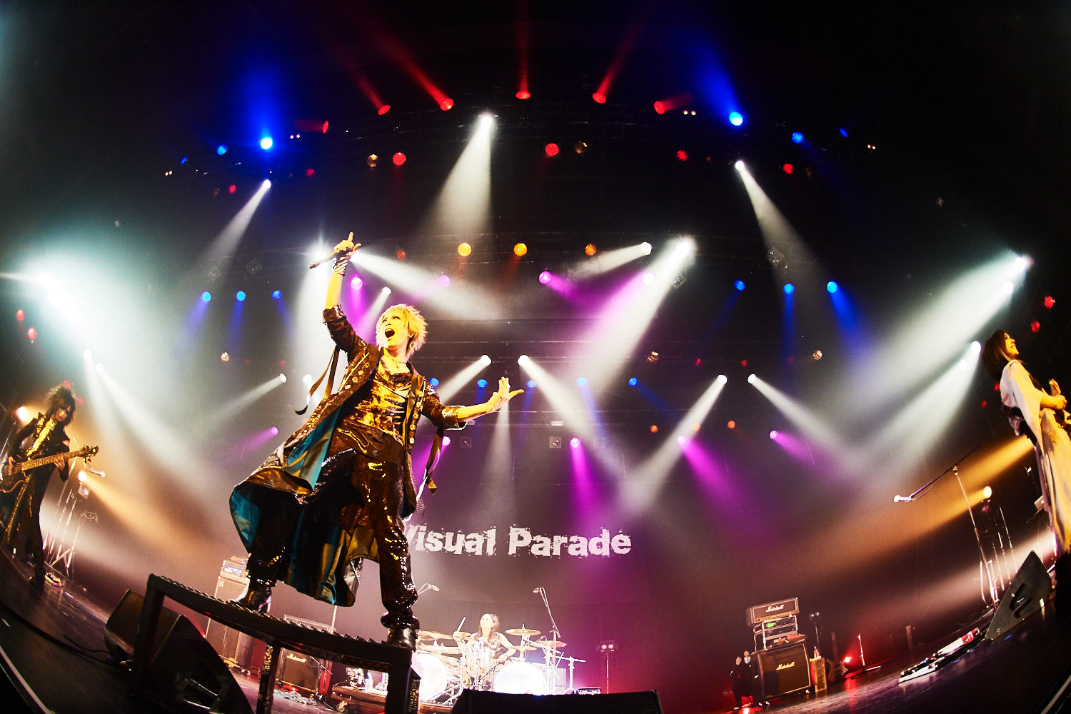 Far East Dizain