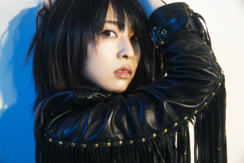綾野ましろ