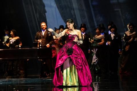 新国立劇場のオペラ：『椿姫』（2024） : 失われたアウラを求めて