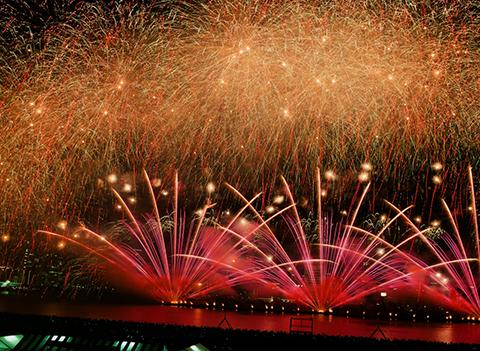 第34回なにわ淀川花火大会 | チケットぴあ[イベント 祭り・花火大会の
