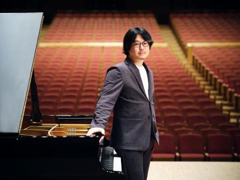反田恭平 & ジャパンナショナルオーケストラ 1階8列29番（1枚のみ）3