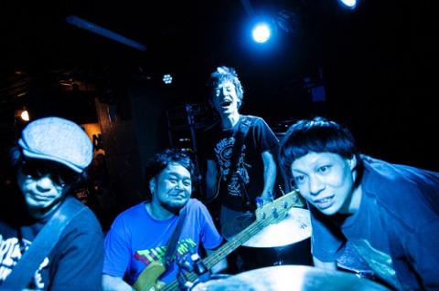 ピーズ | チケットぴあ[音楽 J-POP・ROCKのチケット購入・予約]