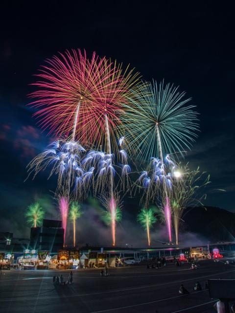 2025 岡山国際サーキット花火大会 produced by 磯谷煙火店 | チケット