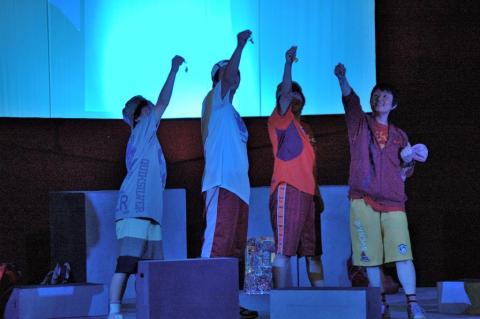 劇団たんぽぽ公演『永遠の夏休み』