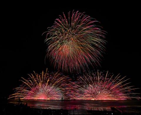 第77回諏訪湖祭湖上花火大会 | チケットぴあ[イベント 祭り・花火大会 