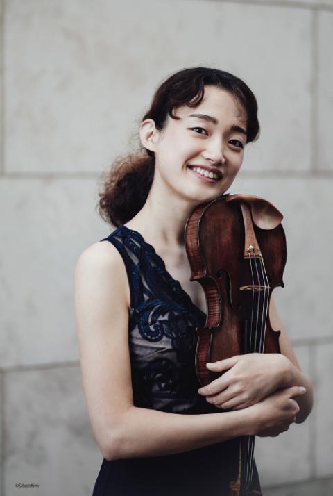 毛利文香(C)SihooKim_chubu_251105