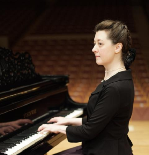 イリーナ・メジューエワ(ピアノ)