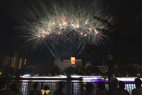天神祭 船渡御・奉納花火 特別観覧席 | チケットぴあ[チケット購入・予約]