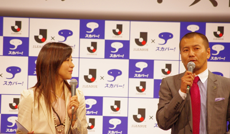 左・日比野真理、右・野々村芳和