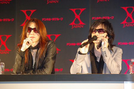 YOSHIKIの電話を代弁するＴＯＳＨＩ