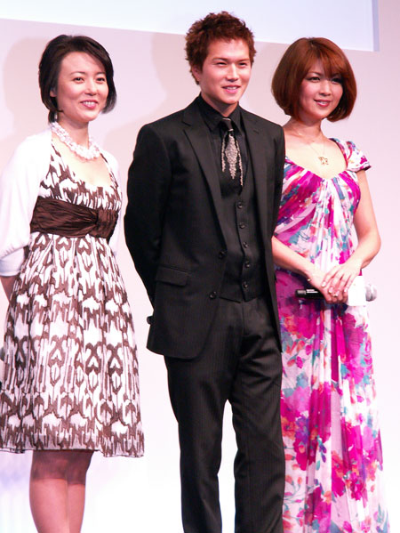 市原隼人、飯島直子、杉田かおる