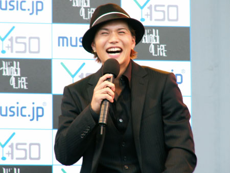 初のトークイベントを行った市原隼人
