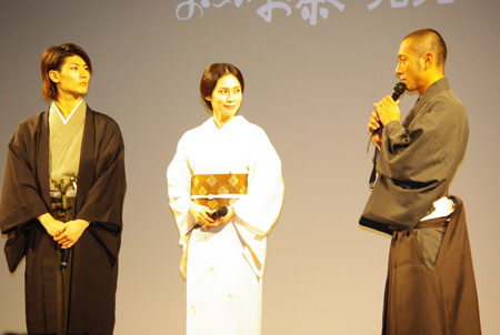 伊藤園「お～いお茶」の新CM発表記者会見