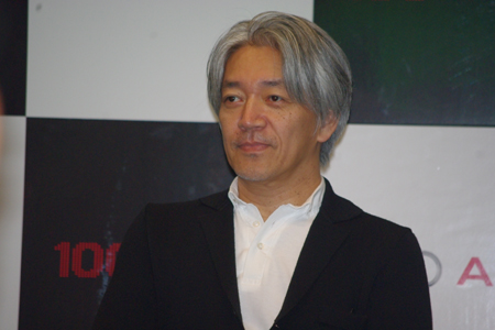 坂本龍一