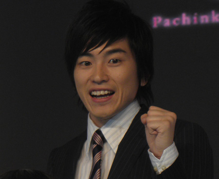 ぱちんこ爽快　美空ひばり　不死鳥伝説」記者発表会