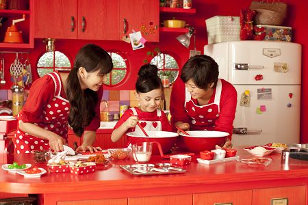 『ロッテ ガーナミルクチョコレート』の新CM『ハートのおまじない篇』