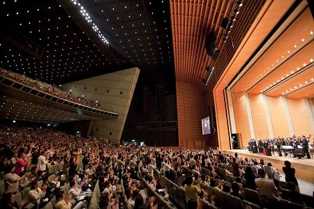「ラ・フォル・ジュルネ・オ・ジャポン『熱狂の日』音楽祭2009」より　(c)三浦興一