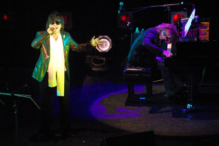 ToshI、ソロ活動ラストライブにX JAPANメンバーが集結 | チケットぴあ