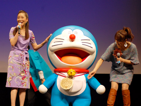 映画化30周年を祝して、ドラえもんが“金メダル”を受賞！ | チケット