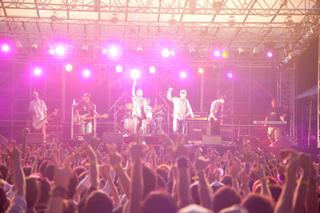 野外ロックフェス 湘南音祭 が今年も開催決定 チケットぴあ 音楽 フェスティバル