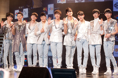 韓国のボーイズ・グループ・ZE:A、ついに日本初上陸！ | チケットぴあ