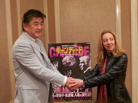 佐渡裕（左）とジェイミー・バーンスタイン（右）（「キャンディード」記者会見より）