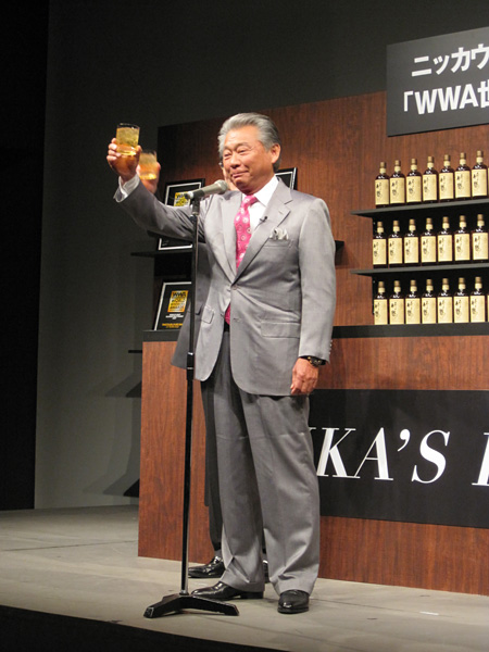 みのもんた、「すばらしいウイスキーがまた生まれました。おめでとうございます」と乾杯の発声
