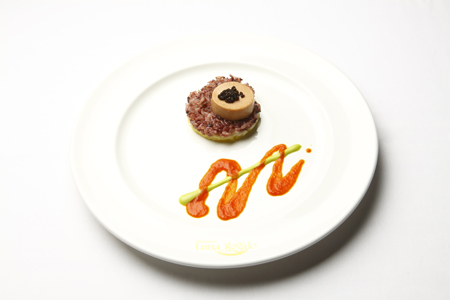 ヒロ山田プロデュース『ローマで見た月　2色のリゾットとトリュフの香り』